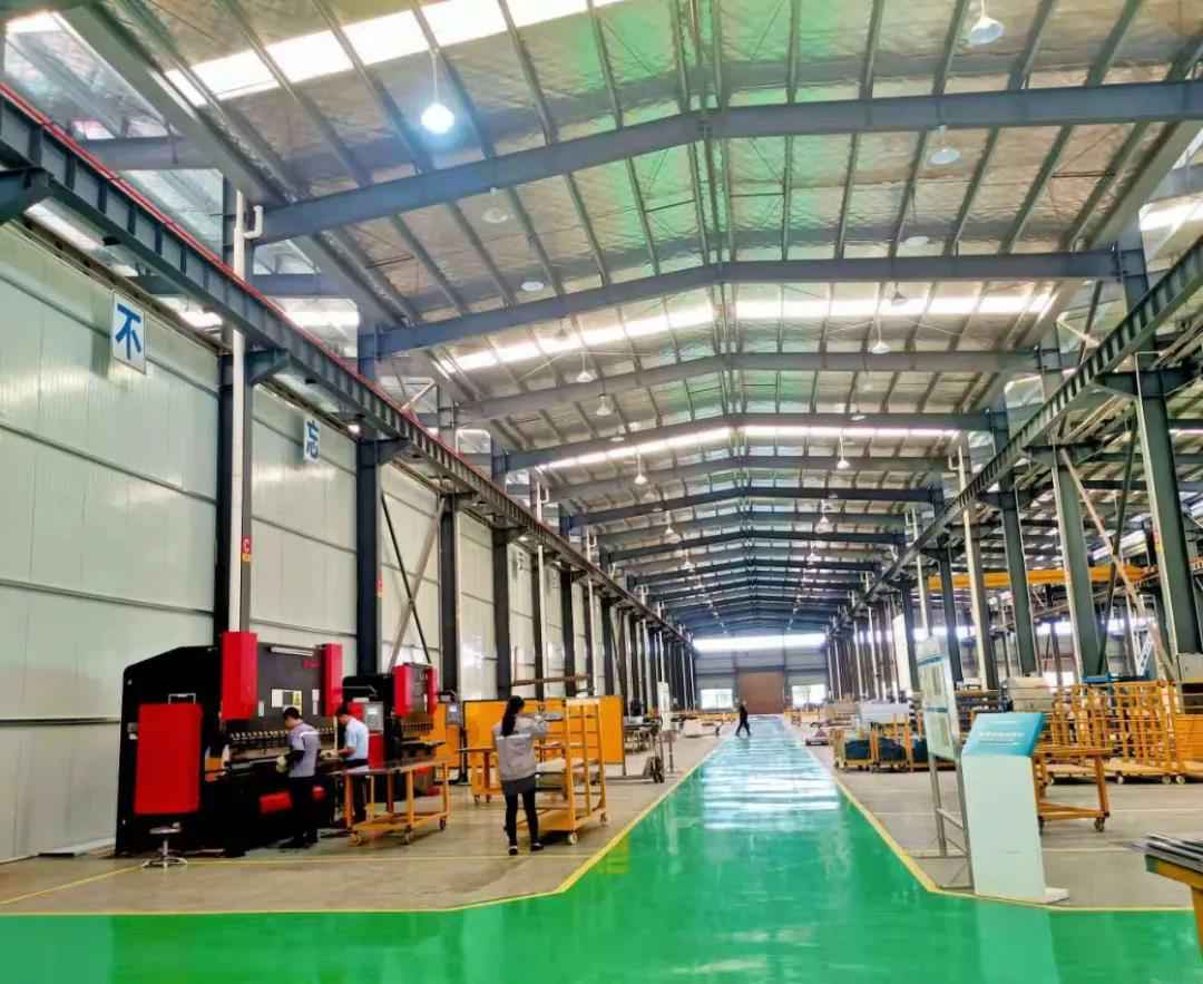 【华体·官方版网站登录入口-华体(中国)湖南生产基地】热火朝天生产忙，高质高效产精品！​
